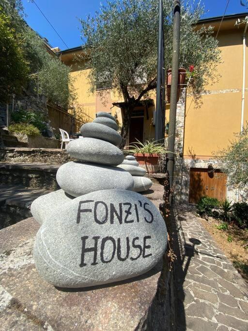 Ferienwohnung Fonzi'S House La Spezia Exterior foto